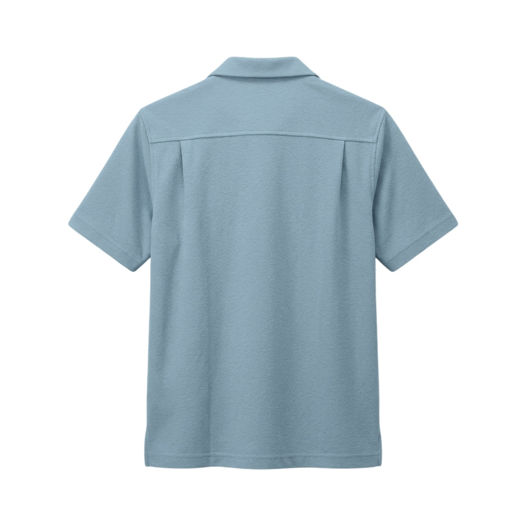 Short Sleeve Untucked Aqua Casual Shirt with Magnetic Closures