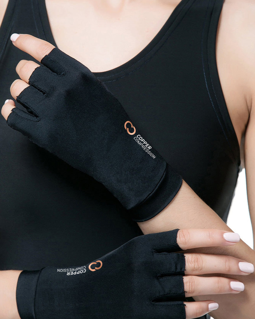 Half Finger Compression Gloves | MagnaReady - view 8