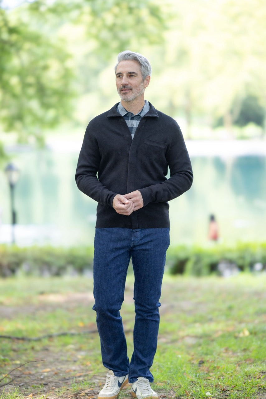Classic Black Adaptive Sweater with Magnetic Front Closure and Pocket