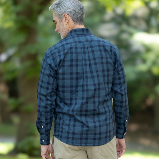 Long Sleeve Magnetic Closure Button-Down in Navy / Teal Plaid | MagnaReady - view 6