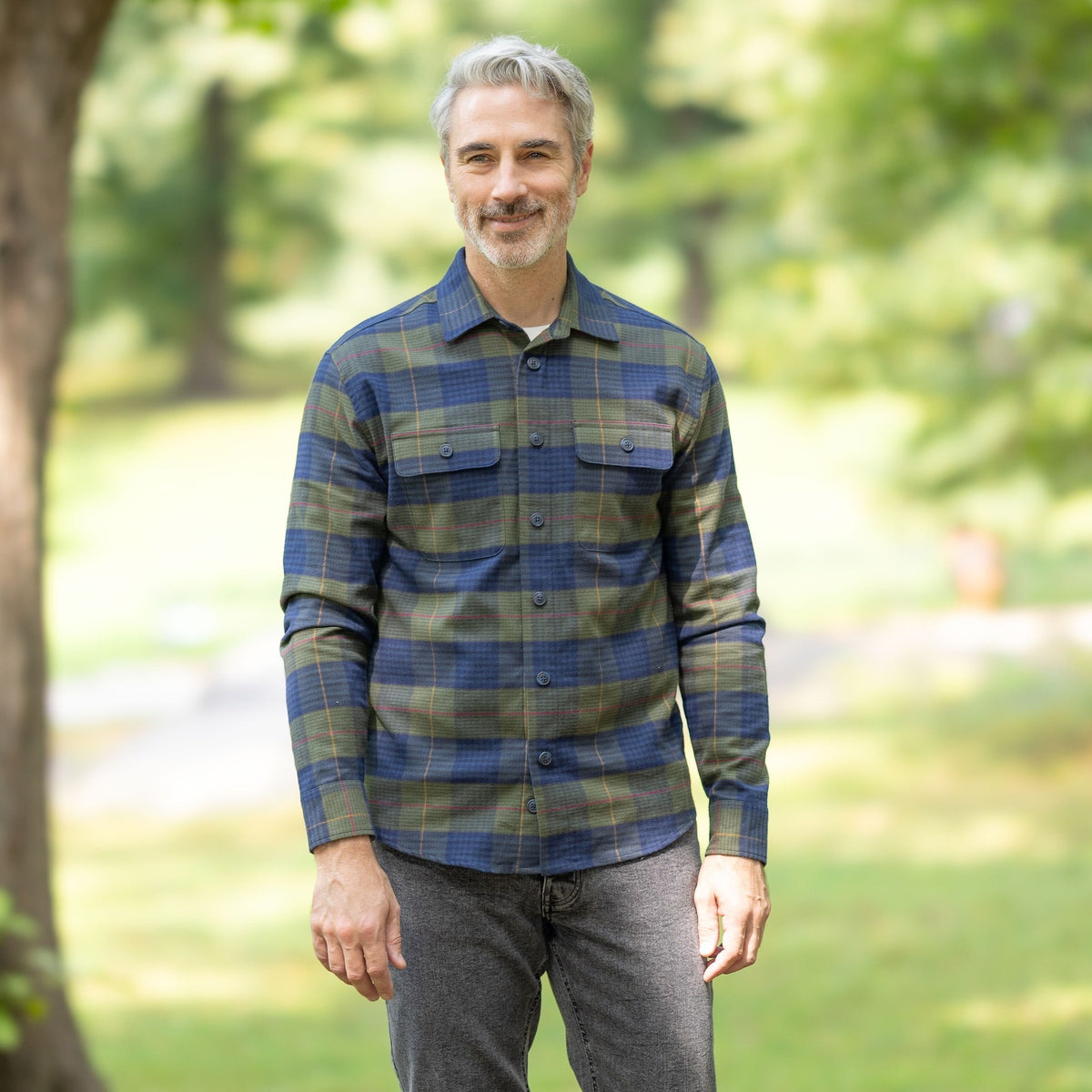 MagnaReady Men’s Magnetic Flannel Shirt – Green/Navy Plaid