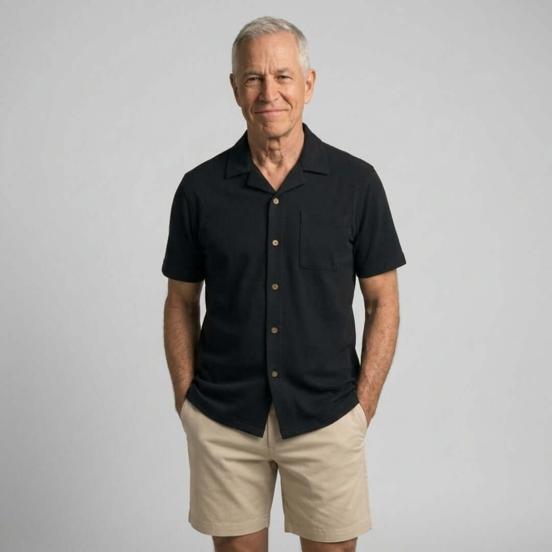 Short Sleeve Untucked Black Casual Shirt with Magnetic Closures