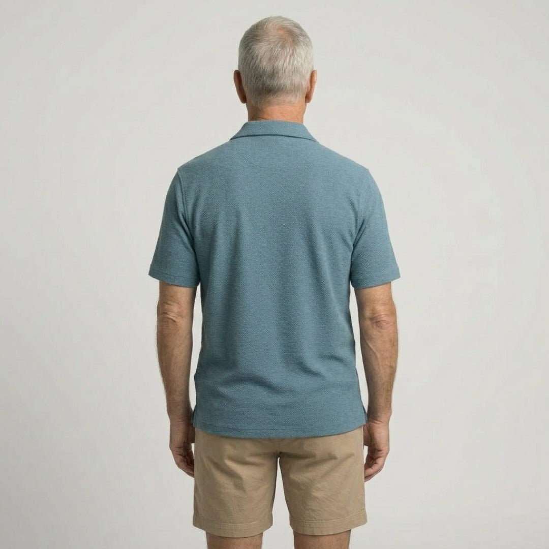 Short Sleeve Untucked Aqua Casual Shirt with Magnetic Closures