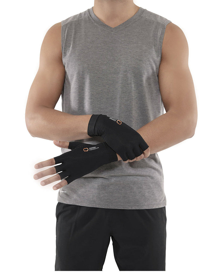 Half Finger Compression Gloves | MagnaReady - view 7