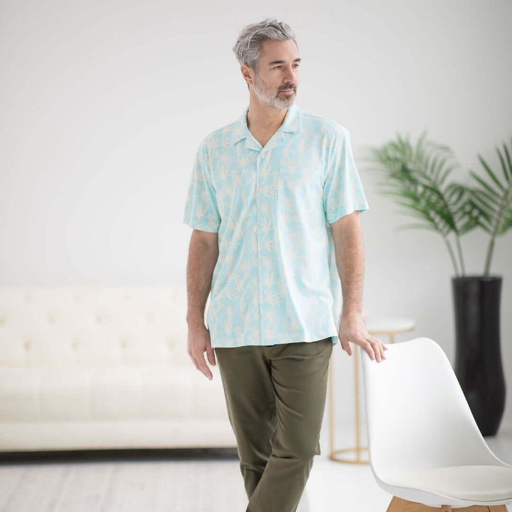 cooling dress shirts Magnetic Untucked Short Sleeve Cooling Shirt in Blue Leaf - Size Large - MagnaReady - Parkinson's Adaptive Clothing